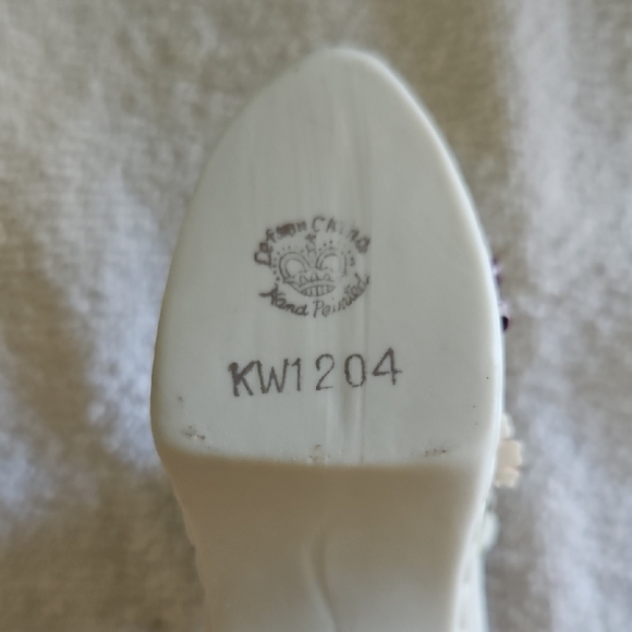 Lefton Handpainted Floral White Ceramic Shoe - Picture 2 of 4